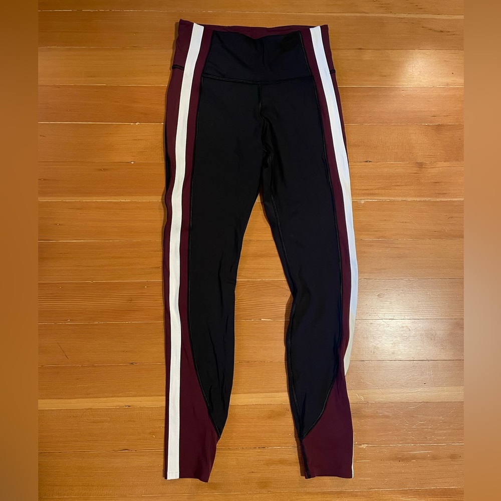 Athleta Crunch 7/8 Tight Leggings Black Maroon Small Tall ST